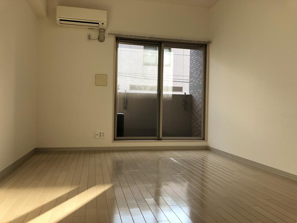 居室・リビング　☆同マンション別室の写真です☆