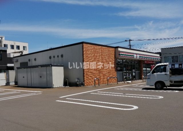 コンビニ　セブンイレブン 大仙上栄町店（コンビニ）まで800m