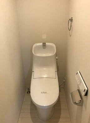 トイレ　清潔感のあるトイレです