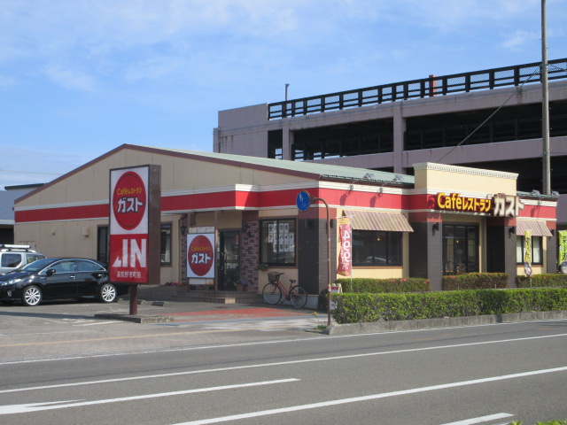 飲食店　ガスト 高知野市町店(から好し取扱店)（飲食店）まで74m