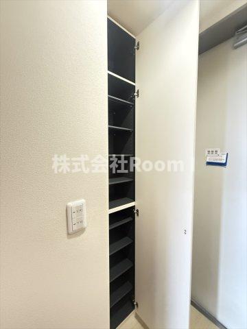 ブランレグルスの玄関写真