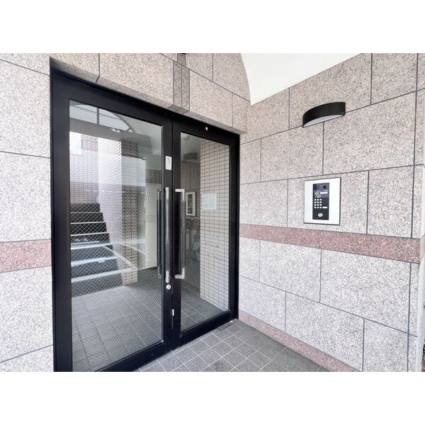 エントランス　建物入口