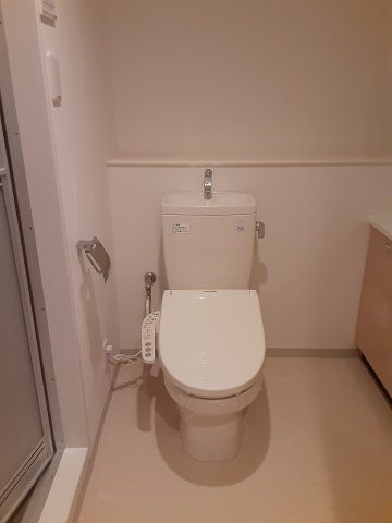 ドゥーエ横浜駅前のトイレ写真