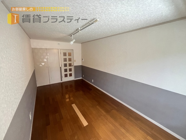 居室・リビング　※反転タイプの参考写真です
