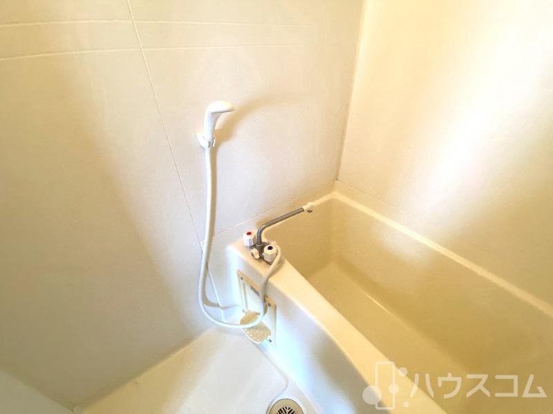 バス・シャワールーム　一日のお疲れをお取りください。