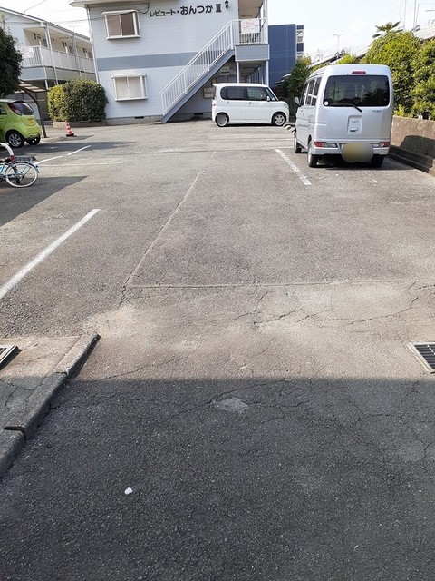 駐車場　駐車スペースもあります