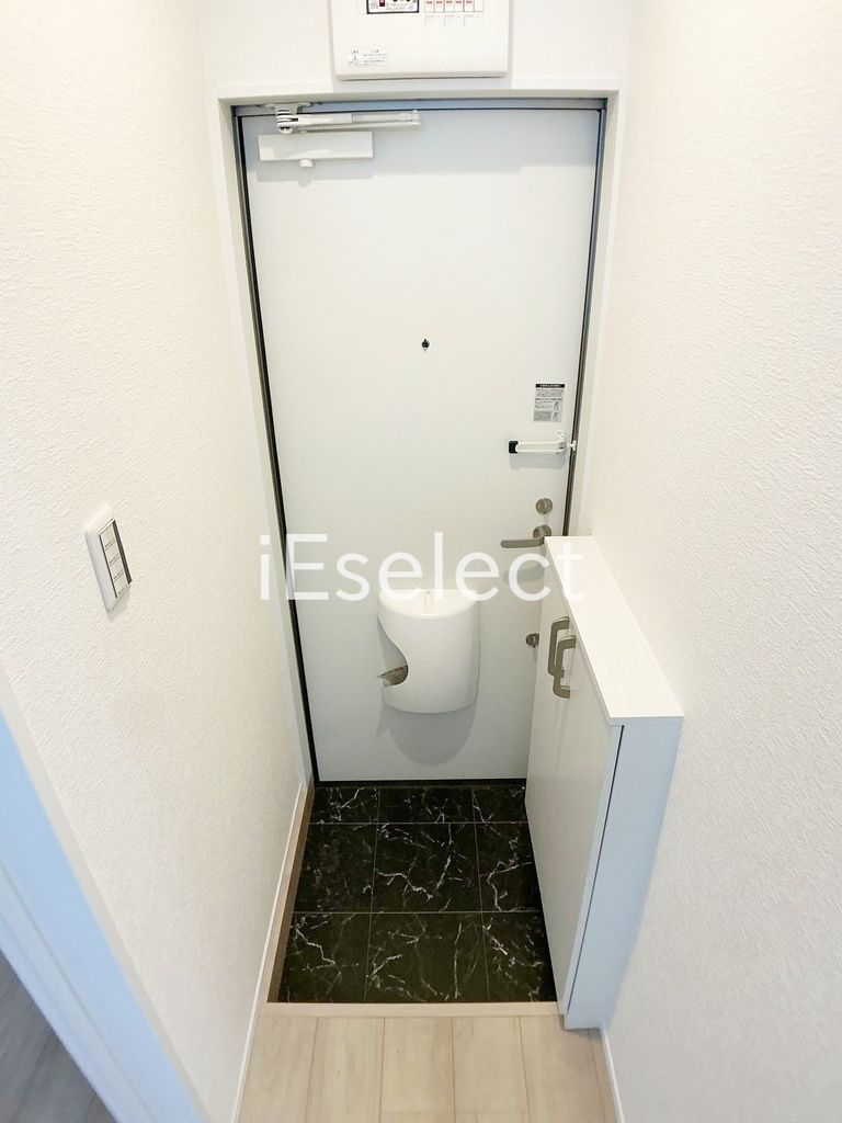 ステーションライツ志津の玄関写真