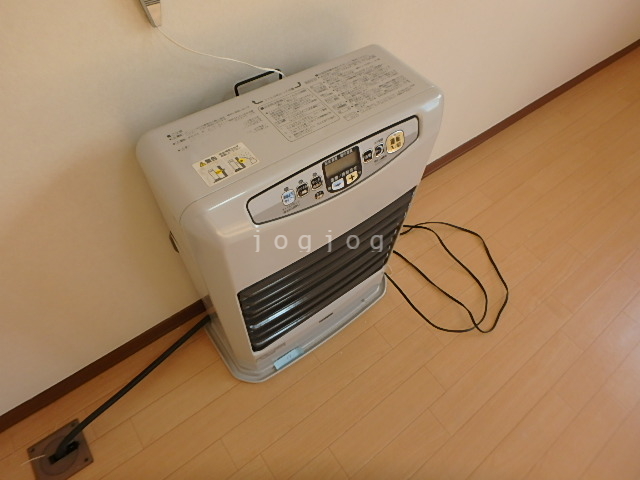 その他設備　暖か灯油暖房