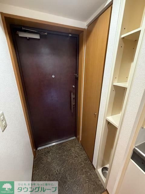 アボリアスコート笹塚イーストの玄関写真