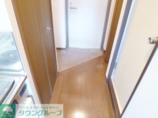 眺望　★左は収納・右奥は扉付き洗濯機置場★