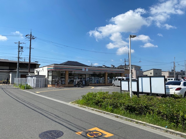 コンビニ　セブンイレブン茨木真砂玉島台店（コンビニ）まで729m