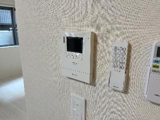 セキュリティ　カメラ付インターホン（イメージ）