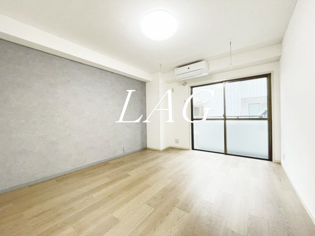 ロイヤルハイツ扇橋の居間写真