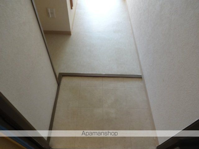 ラフォーレ新石切の玄関写真