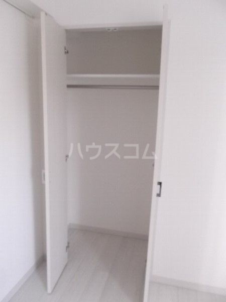 ライジングプレイス綾瀬三番館の内装写真
