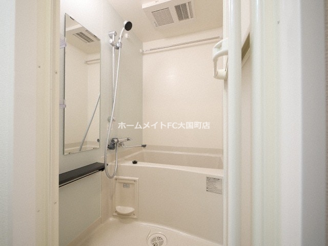 ラヴィータ難波元町の風呂写真