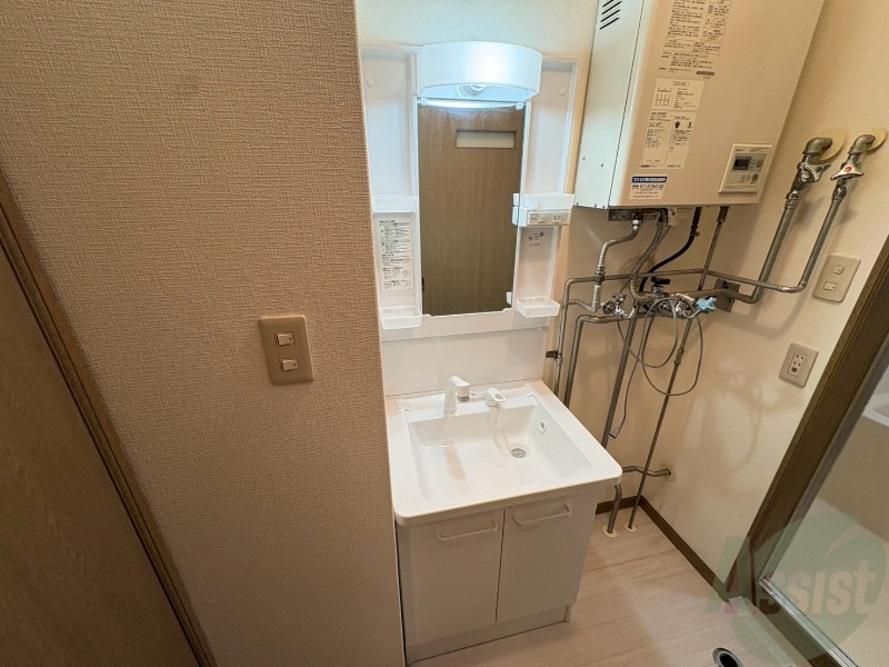 洗面設備　こちらに洗面台があります。朝の洗顔はこちらで。