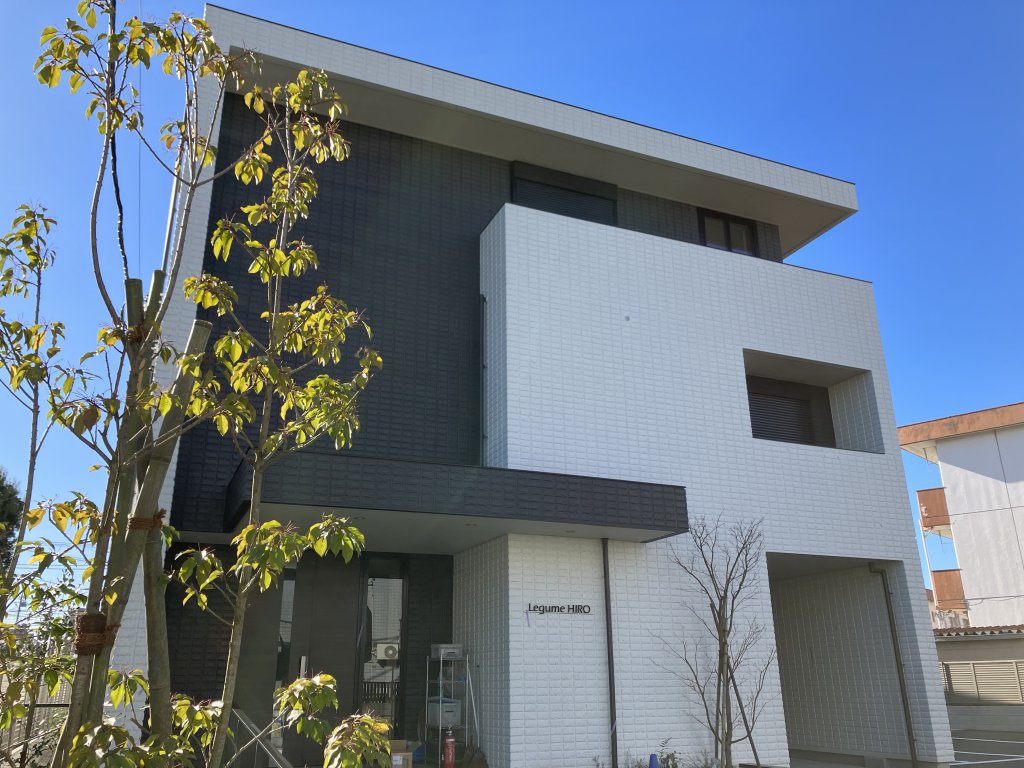 建物外観　主取扱店　平成ビルディング
