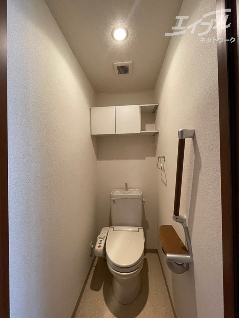 阪急京都線 南方駅 徒歩5分 14階建 築23年のトイレ写真
