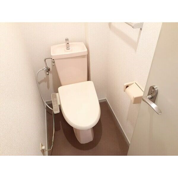 フリーダム中村のトイレ写真