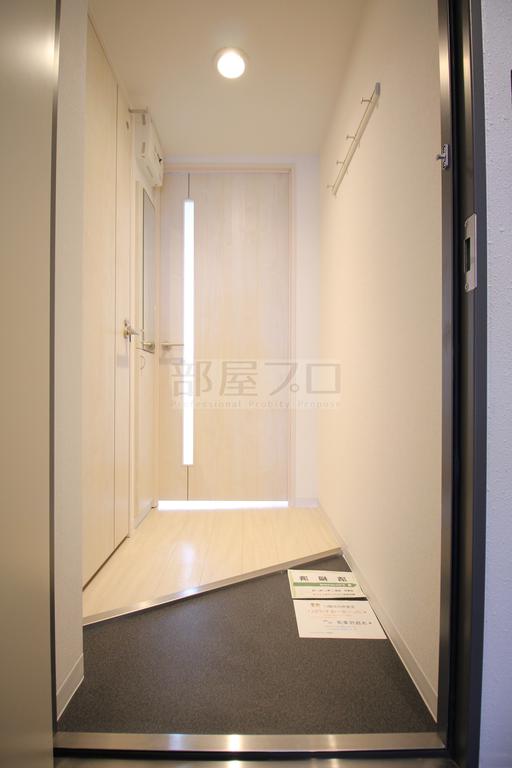 地下鉄東西線 発寒南駅 徒歩1分 4階建 築7年の玄関写真