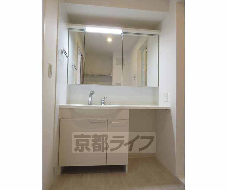 ＪＲ東海道本線 石山駅 徒歩18分 2階建 築9年の内装写真