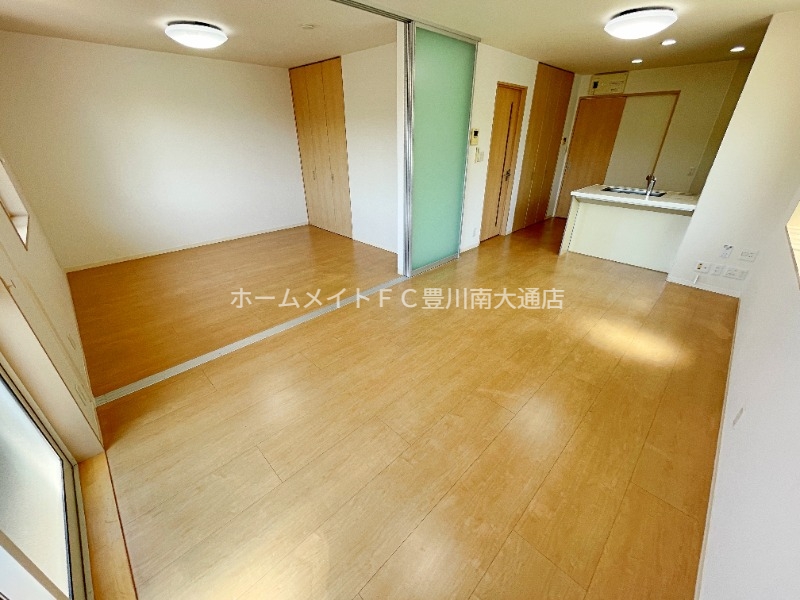 居室・リビング　同型別部屋写真