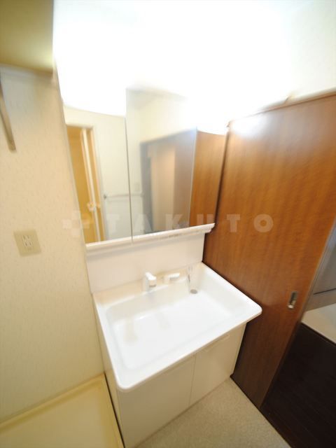 イーストヴィレッジ宮の前の内装写真