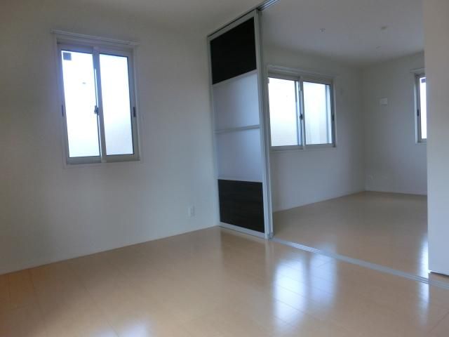 その他部屋・スペース　３面採光の明るいお部屋