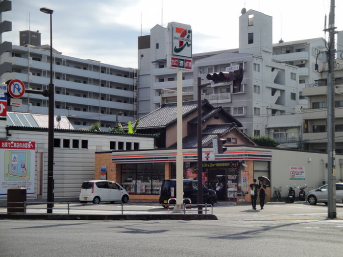 コンビニ　セブンイレブン広島三篠３丁目店（コンビニ）まで100m