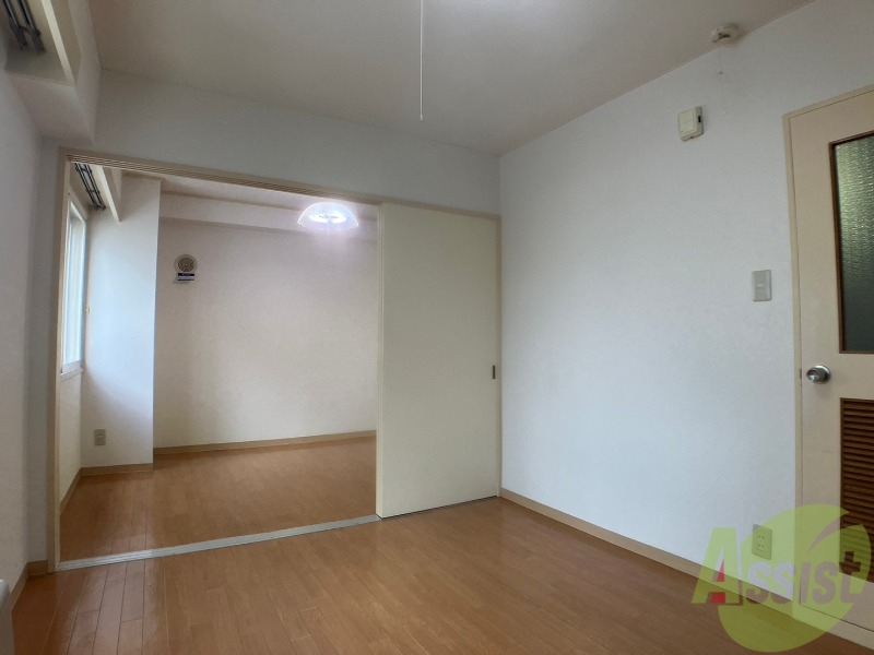 居室・リビング　明るいお部屋は気持ちよく過ごせそうですね。