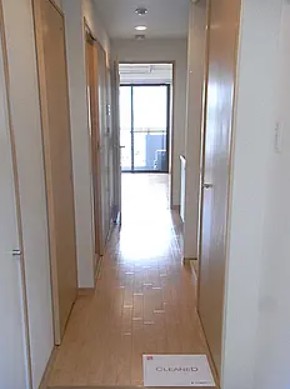 玄関　※別部屋参考写真