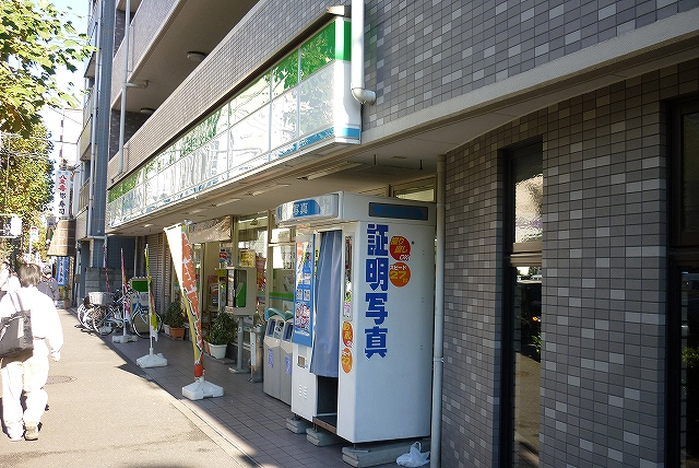 コンビニ　ファミリーマート　佐野浅間町店（コンビニ）まで264m