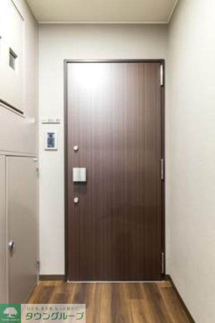 ＪＲ山手線 恵比寿駅 徒歩4分 13階建 築10年の玄関写真