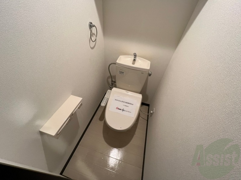 トイレ　トイレです。ウォシュレット付を探している方、おすすめです。