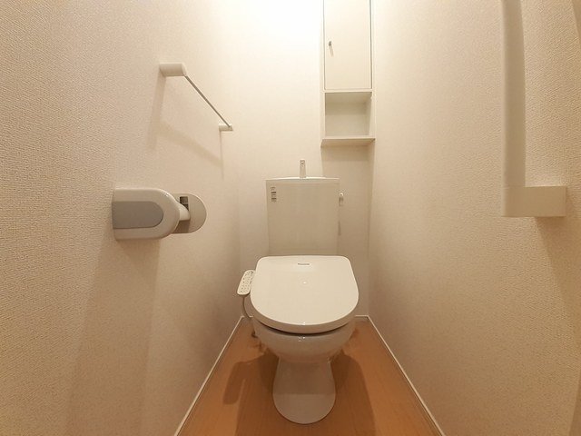 トイレ　ゆったりとした空間のトイレです