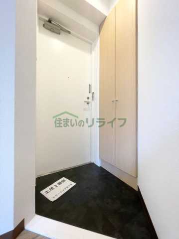 玄関　クレスタ丸美