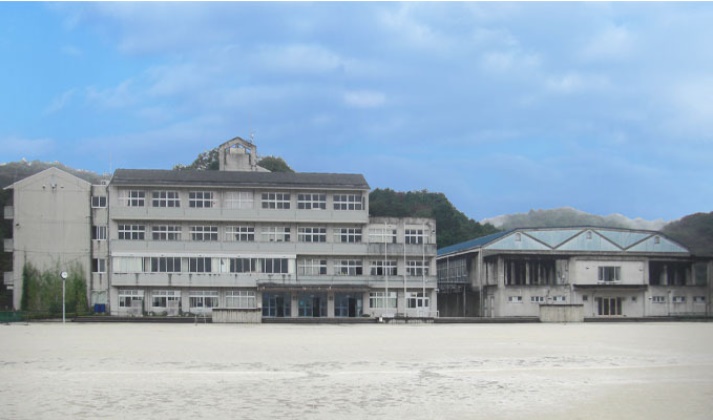 中学校　四條畷市立田原中学校（中学校）まで1258m