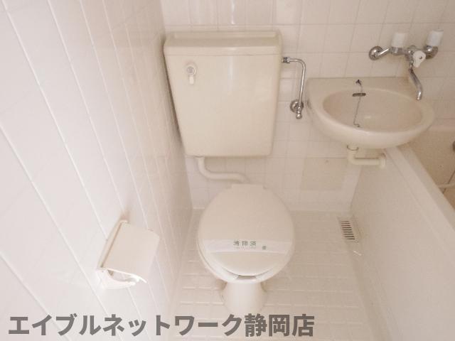 【静岡市葵区茶町のマンションのトイレ】