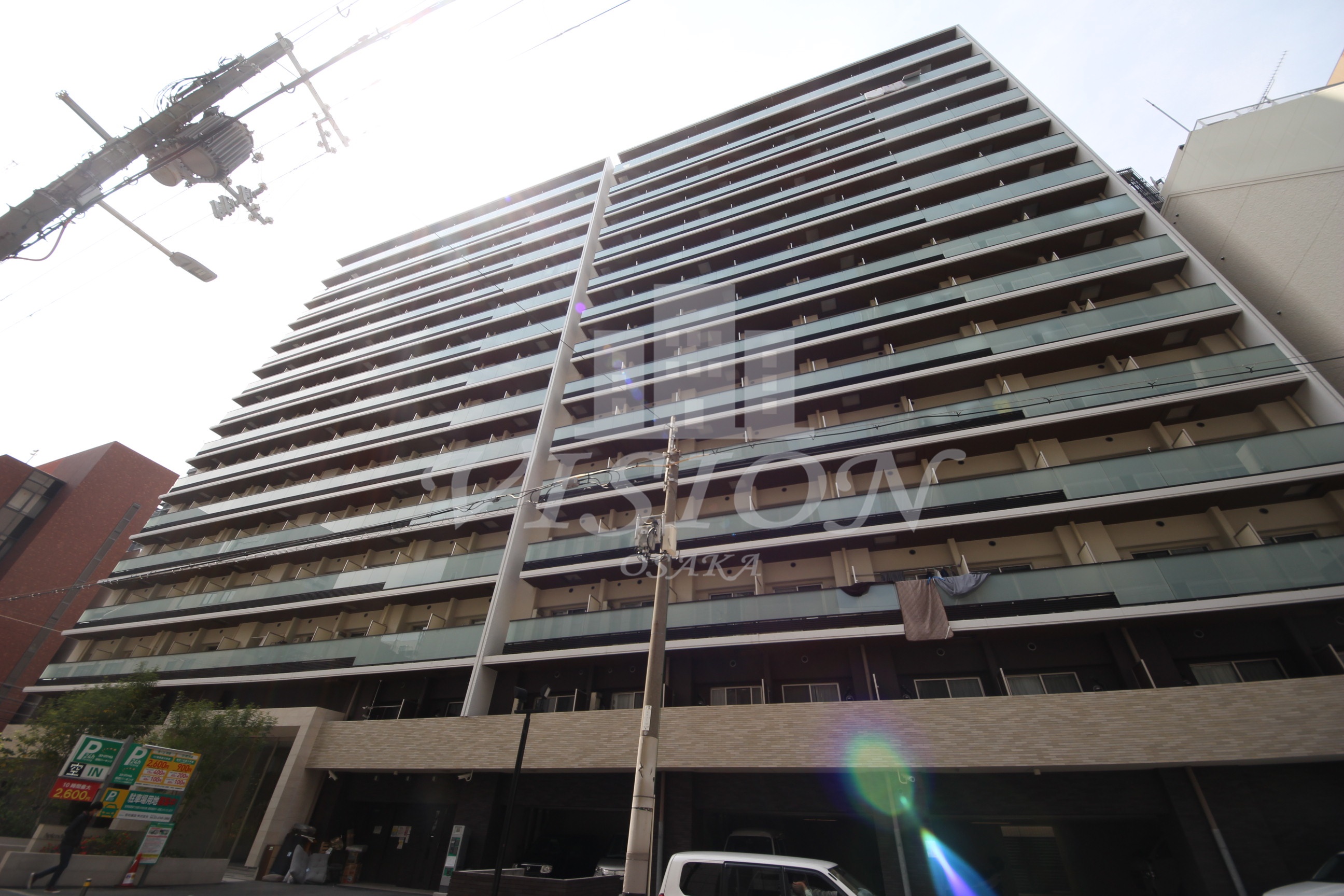 大阪市中央区淡路町のマンションの建物外観