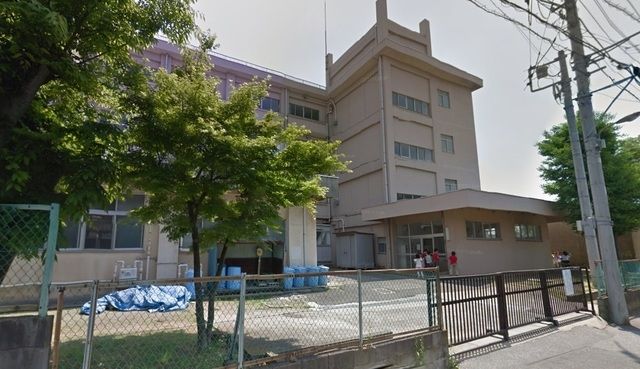 【千葉市花見川区幕張本郷のマンションの小学校】