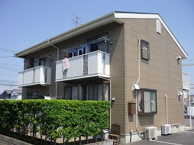 ファミール２１Ａの建物外観