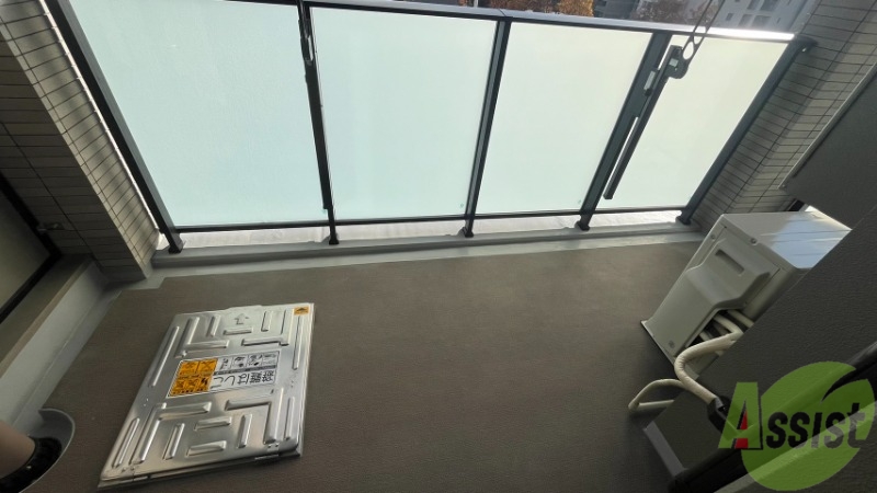 バルコニー　バルコニーです。洗濯物なども干せそうです。