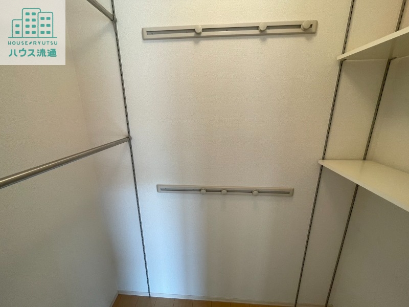 収納　※写真は別号室です