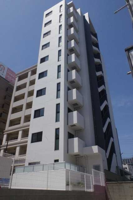 名古屋市中川区運河通のマンションの建物外観