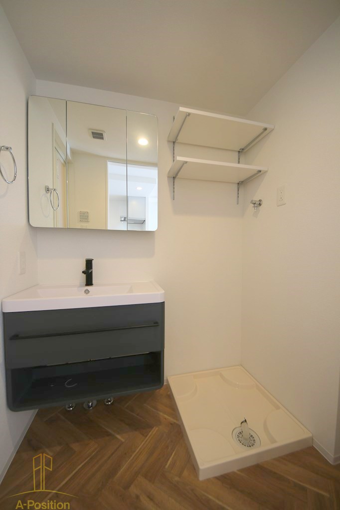 洗面設備　セレニテ難波グランデシュッド