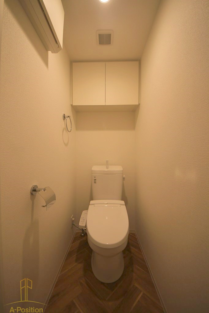 トイレ　セレニテ難波グランデシュッド