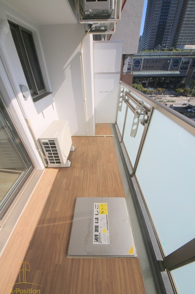バルコニー　セレニテ難波グランデシュッド