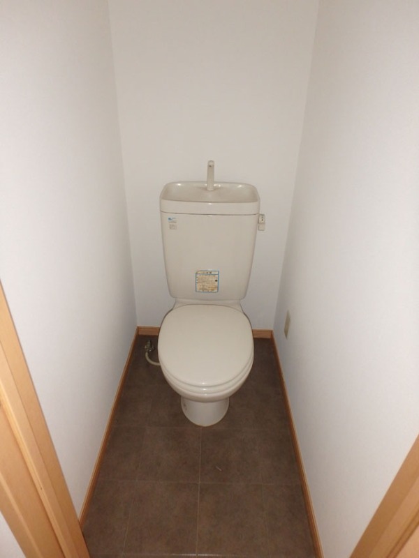 トイレ　温水洗浄便座設置予定　イメージ