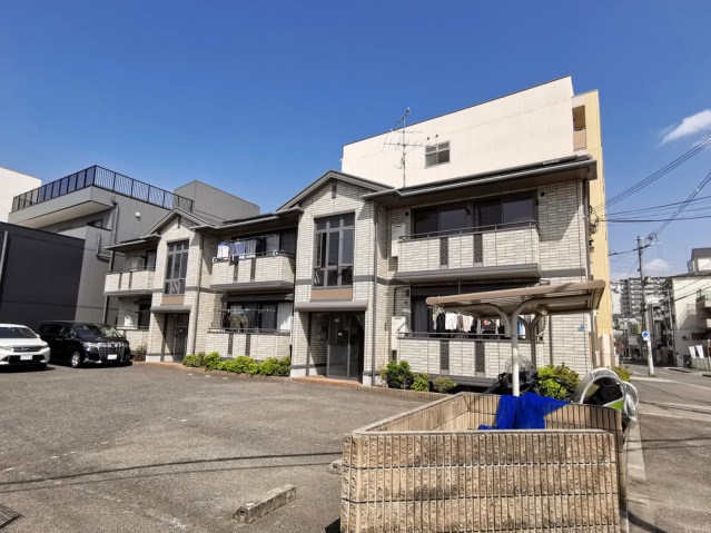 建物外観　日当り良好の南向き